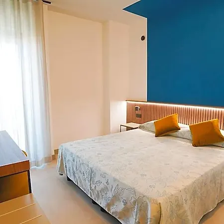 Hotel Taormina 3*