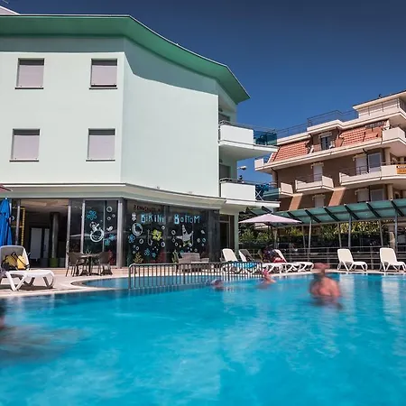 Taormina فندق 3*