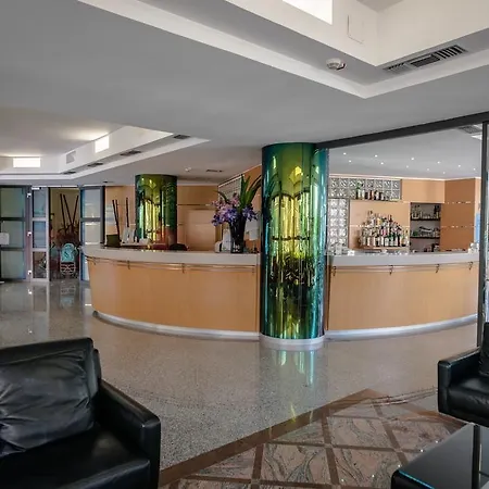 Hotel Taormina 3*